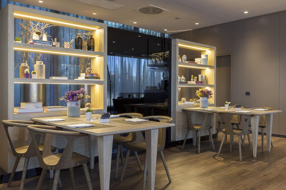 Hotel Ac La By Marriott 4*