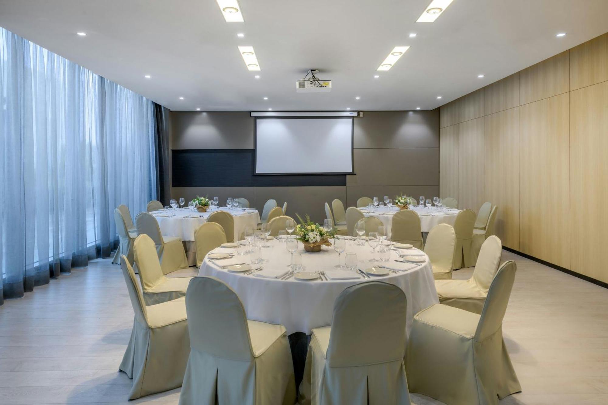 Ac La By Marriott Hotel Pozuelo de Alarcón