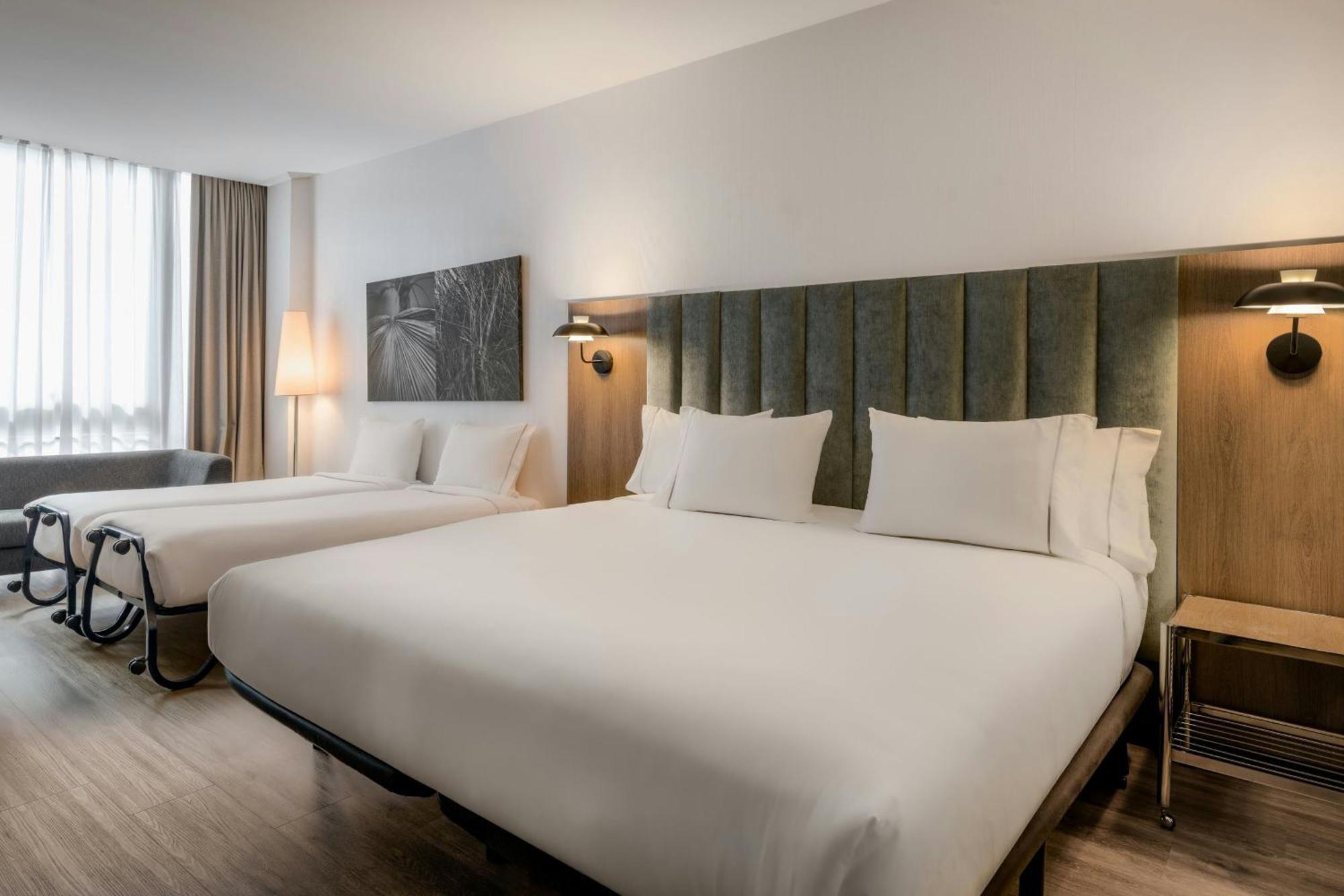 Hotel Ac La By Marriott 4*