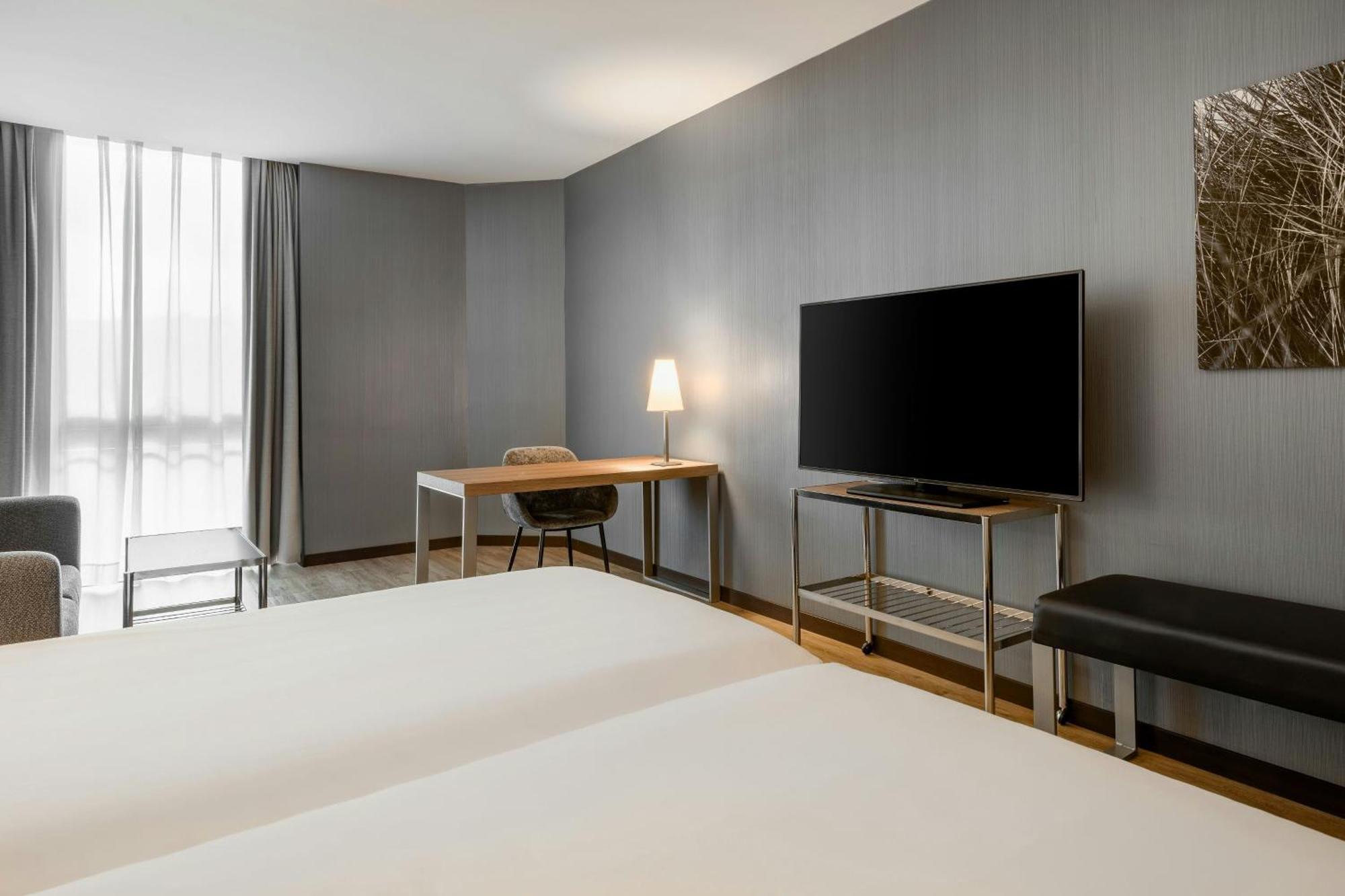 Ac La By Marriott Hotel 4*
