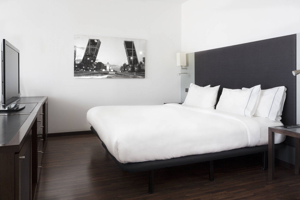 Ac La By Marriott Hotel 4*